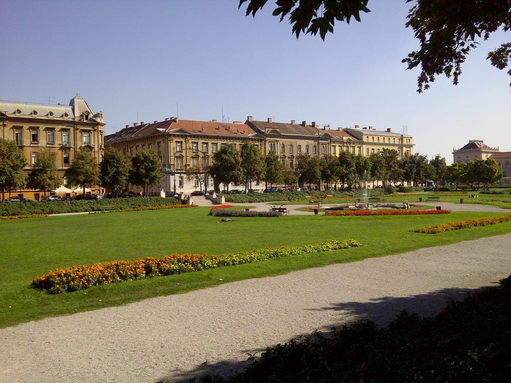 Zagrebrent Apartments Kültér fotó