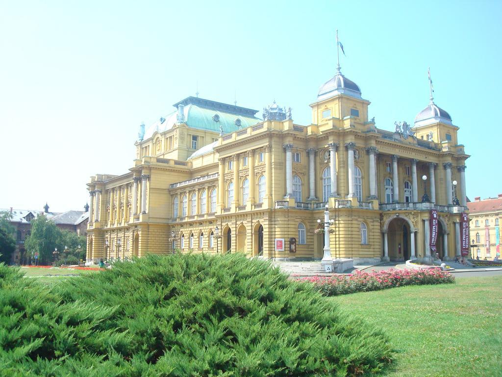 Zagrebrent Apartments Kültér fotó